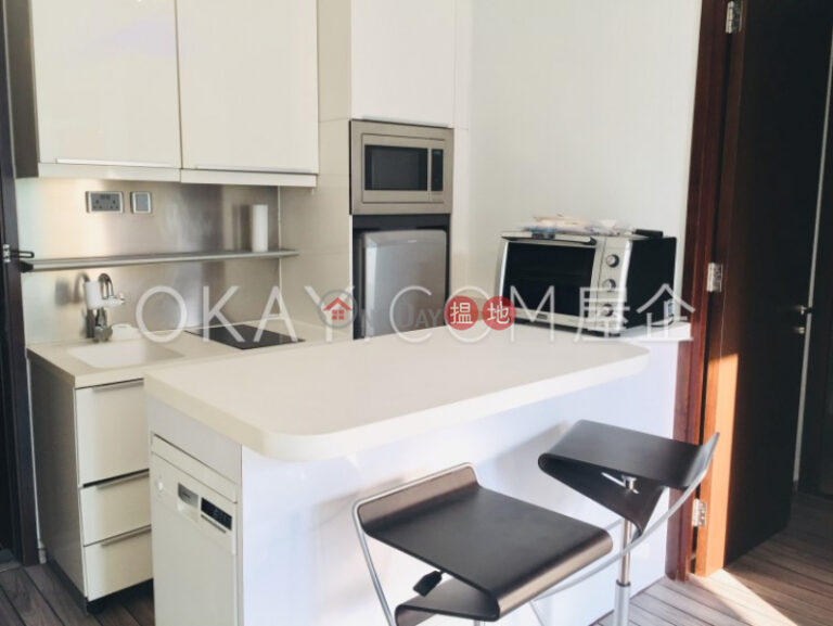 Tasteful 1 bedroom on high floor with balcony | For Sale