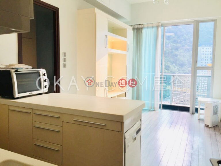 Tasteful 1 bedroom on high floor with balcony | For Sale