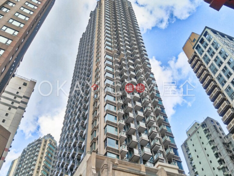 Charming 1 bedroom on high floor with balcony | For Sale