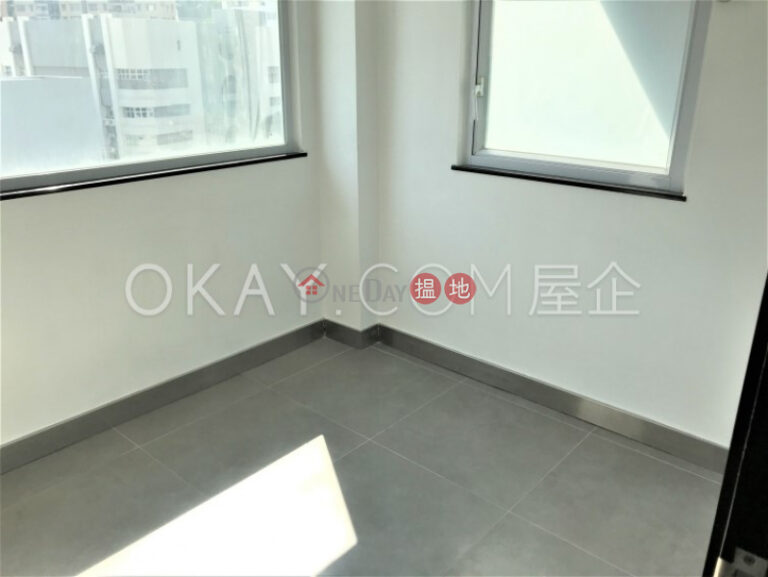 2房1廁,極高層,連租約發售《星輝苑出售單位》