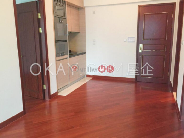 Nicely kept 2 bedroom with balcony | For Sale