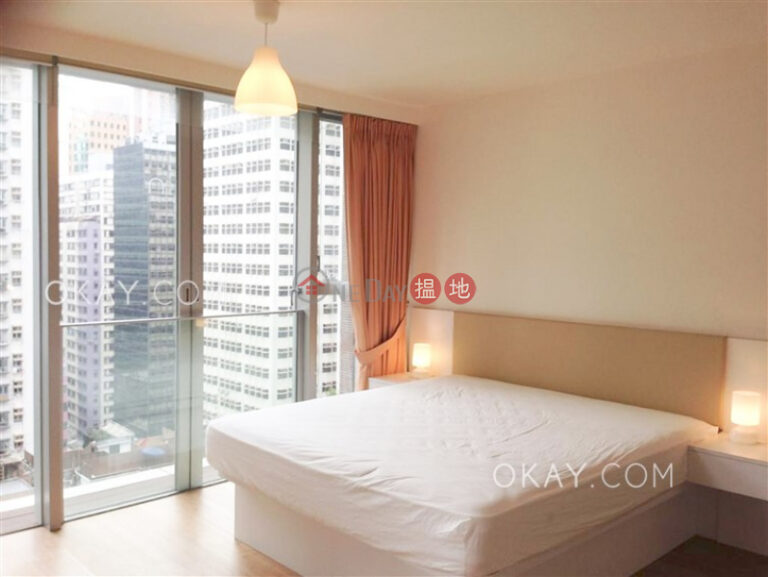 Lovely with balcony in Wan Chai | For Sale
