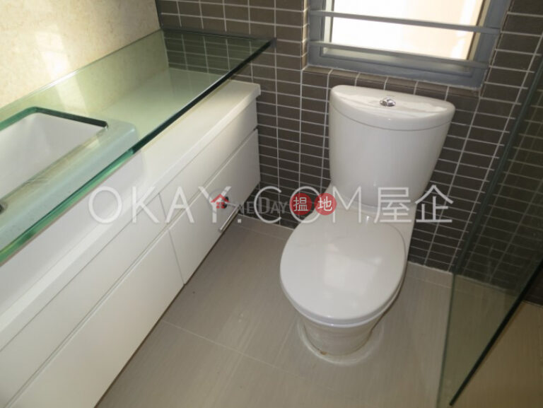 2房1廁,極高層,星級會所駿逸峰出售單位