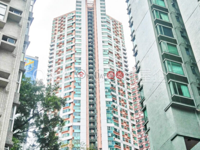 2房1廁,極高層,連車位皇朝閣出售單位