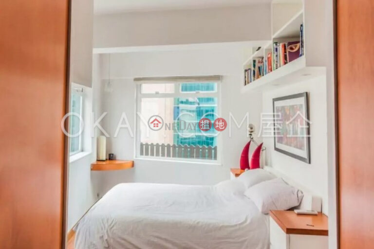 Intimate 1 bedroom on high floor with rooftop & terrace | For Sale