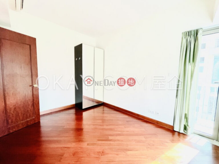 Tasteful 2 bedroom with balcony | For Sale