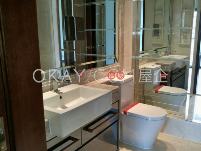 Lovely 1 bedroom with balcony | For Sale