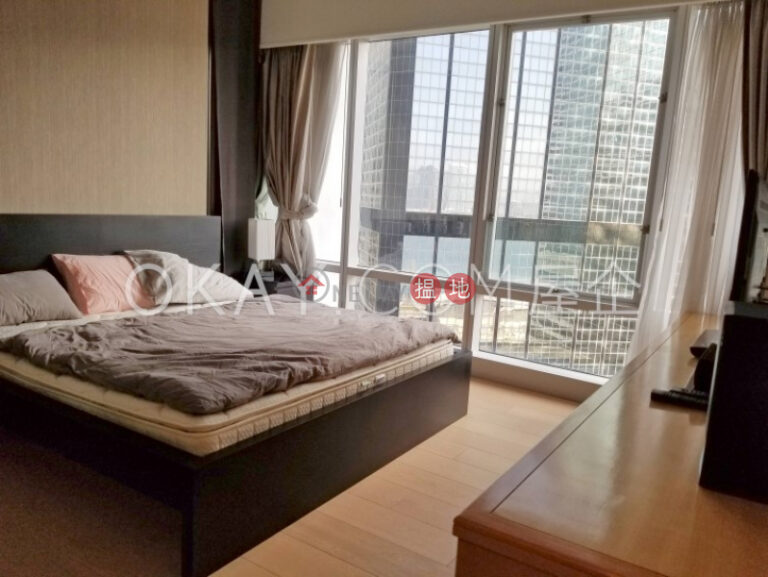Gorgeous 1 bedroom on high floor with sea views | Rental