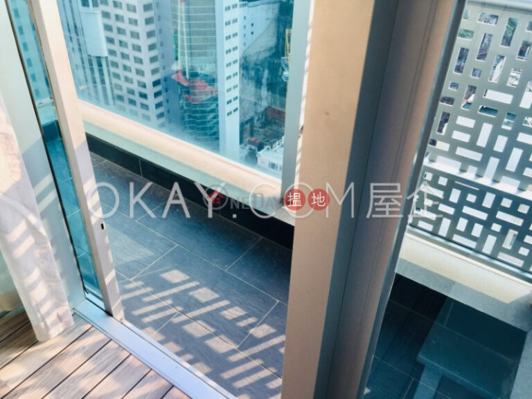 Tasteful 1 bedroom on high floor with balcony | For Sale