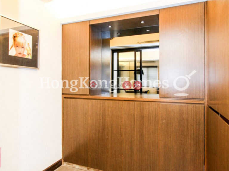 2 Bedroom Unit for Rent at Tung Shing Building