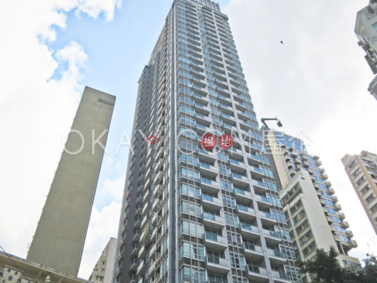 Gorgeous 2 bedroom on high floor with balcony | For Sale