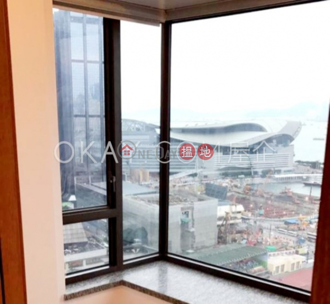 Nicely kept 2 bedroom with sea views & balcony | For Sale