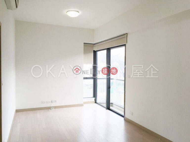 Stylish 2 bedroom on high floor with balcony | For Sale