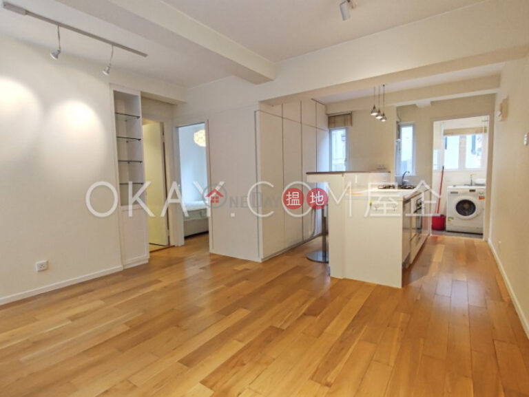 Cozy 1 bedroom in Wan Chai | For Sale