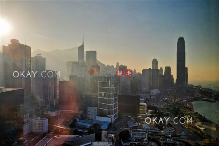 1房1廁,極高層,海景,星級會所《會展中心會景閣出售單位》