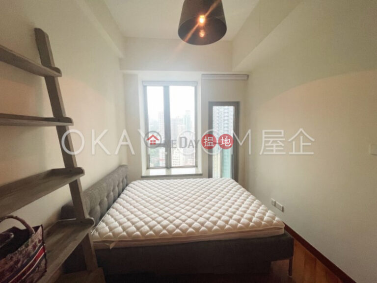 Stylish 1 bedroom on high floor with balcony | For Sale