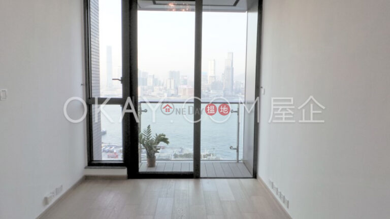 Luxurious 1 bedroom with harbour views & balcony | For Sale