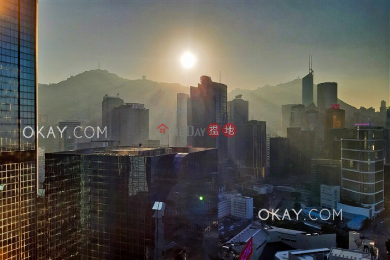 1房1廁,極高層,海景,星級會所《會展中心會景閣出售單位》