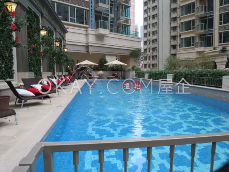 Nicely kept 1 bedroom with balcony | For Sale