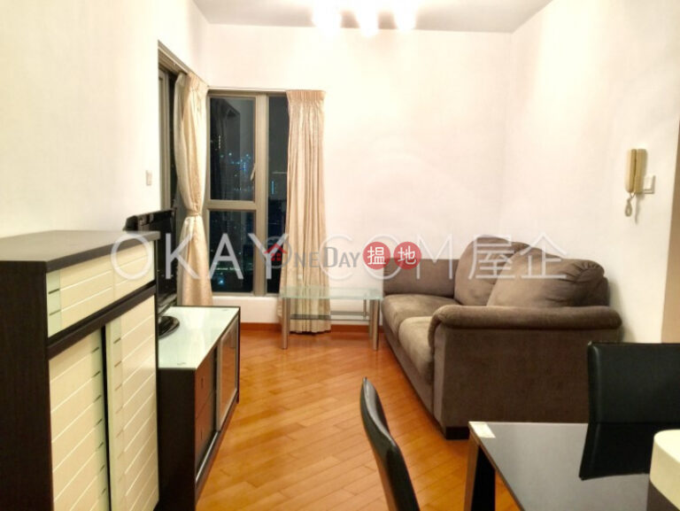 Tasteful 3 bedroom with balcony | For Sale