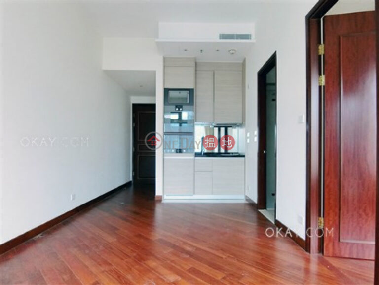 Elegant 1 bedroom on high floor with balcony | For Sale