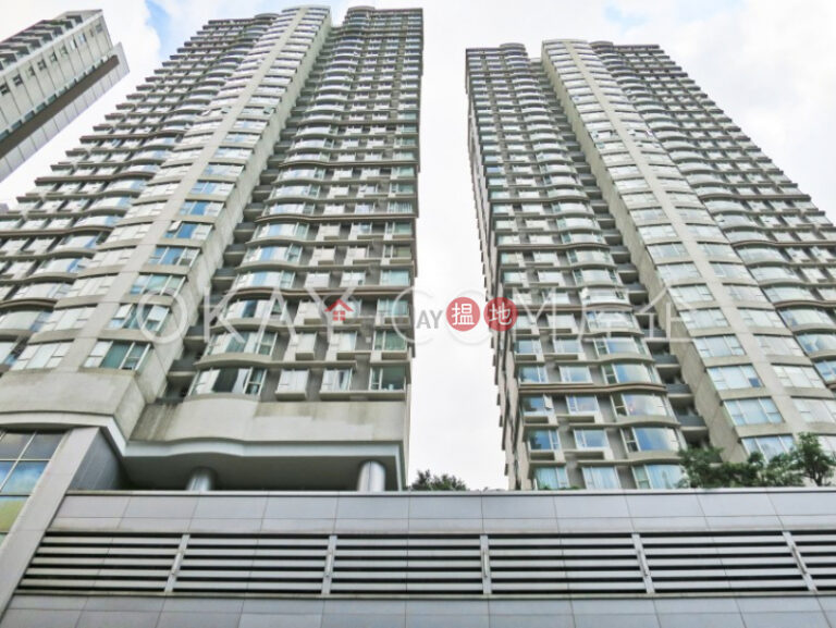 Unique 2 bedroom on high floor | For Sale