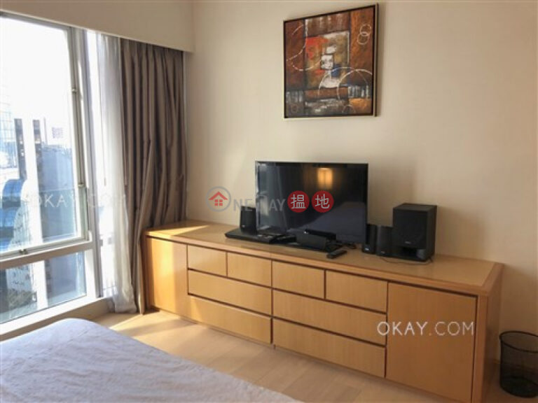 1房1廁,極高層,海景,星級會所《會展中心會景閣出售單位》