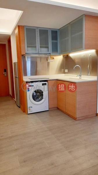  Flat for Rent in Yue On Building, Wan Chai