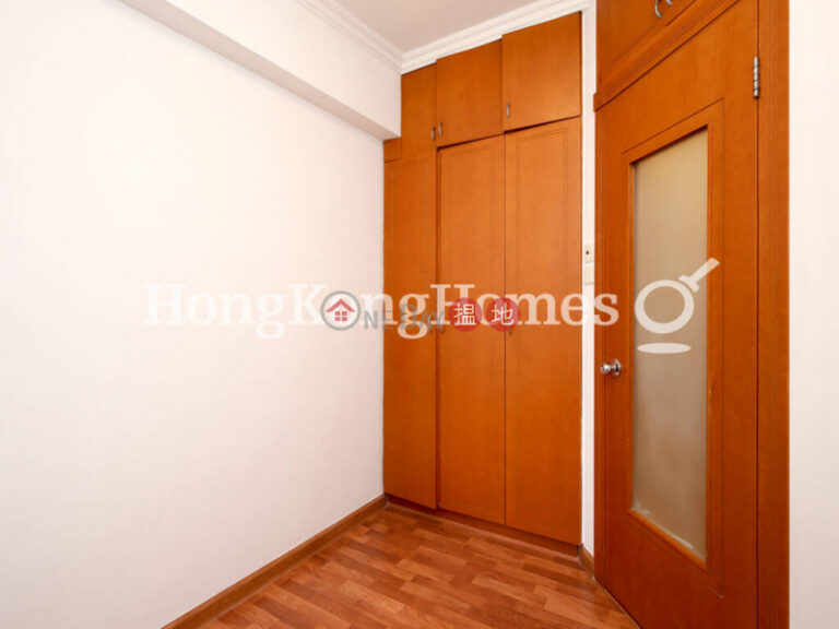 2 Bedroom Unit for Rent at Lok Go Building