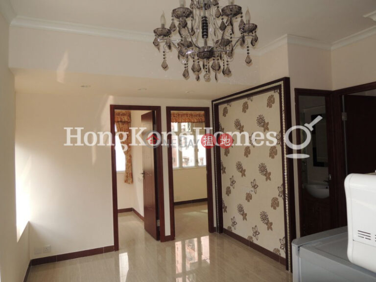 2 Bedroom Unit for Rent at Wah Tao Building