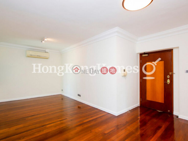 3 Bedroom Family Unit for Rent at Royal Court