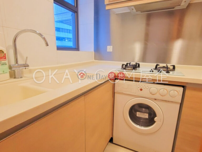 Generous 2 bedroom with balcony | Rental