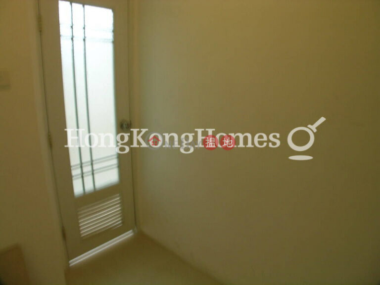 3 Bedroom Family Unit for Rent at Block 1 Phoenix Court